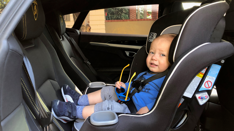 Illustration for article titled What It's Like to Use a 641 HP Lamborghini Urus as an Actual Family Car